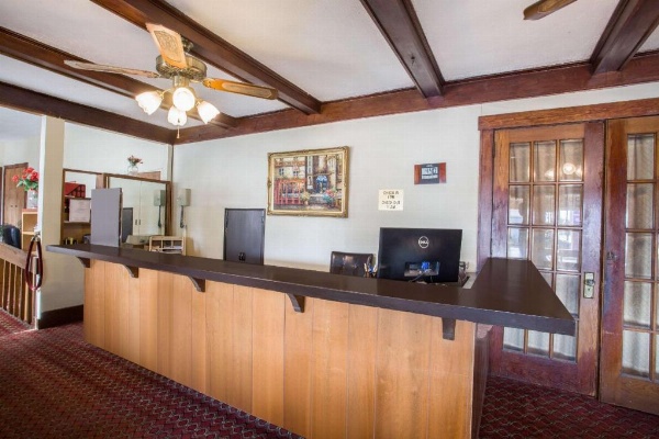 Knights Inn Endwell/binghamton image 3